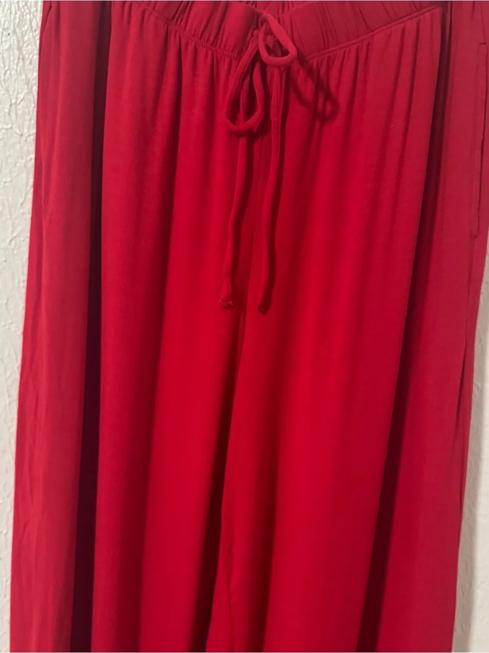 Victoria Secret’s Women Small Soft Long Pajama Set NWT Lipstick Red Bow Accent